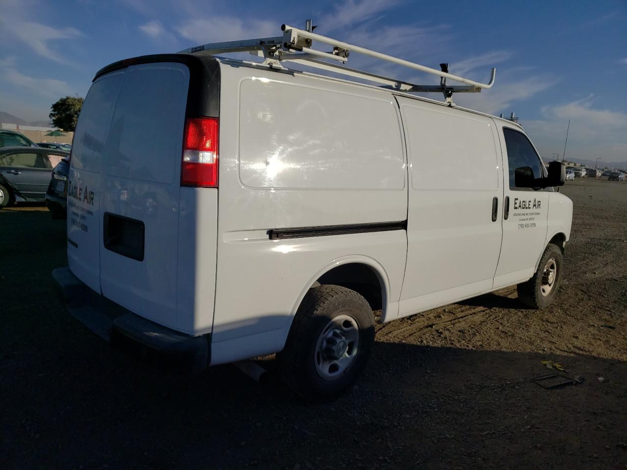 Obraz 3 z 2020 CHEVROLET EXPRESS G2500  2020 z VIN 1GCWGAFP9L1239870