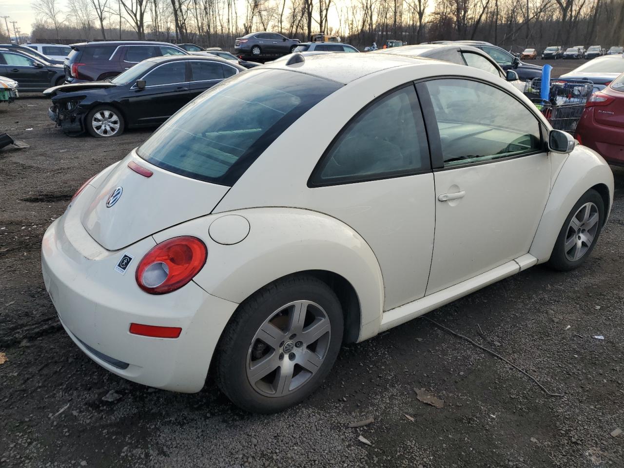 Изображение 3 2006 VOLKSWAGEN NEW BEETLE TDI OPTION PACKAGE 1 2006 с VIN 3VWRR31C46M422119