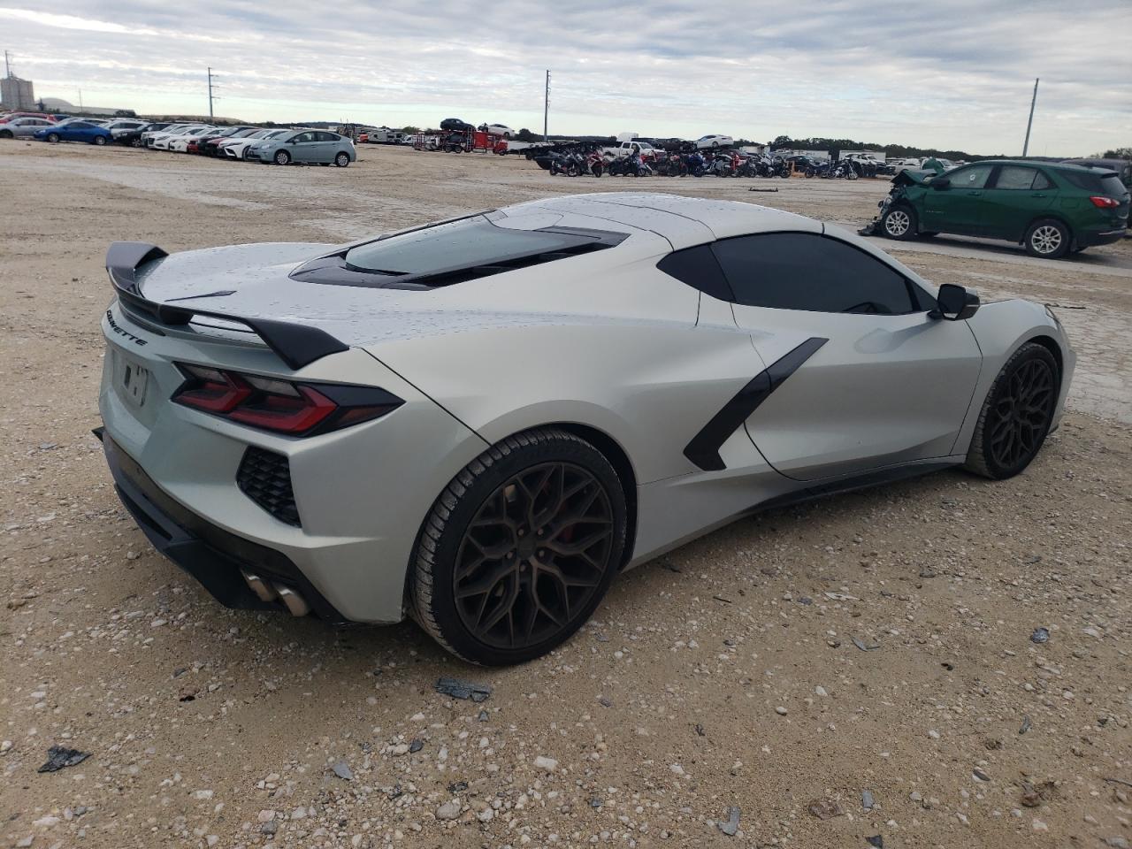 Image 3 of 2021 CHEVROLET CORVETTE STINGRAY 1LT 2021 with VIN 1G1YA2D46M5104258