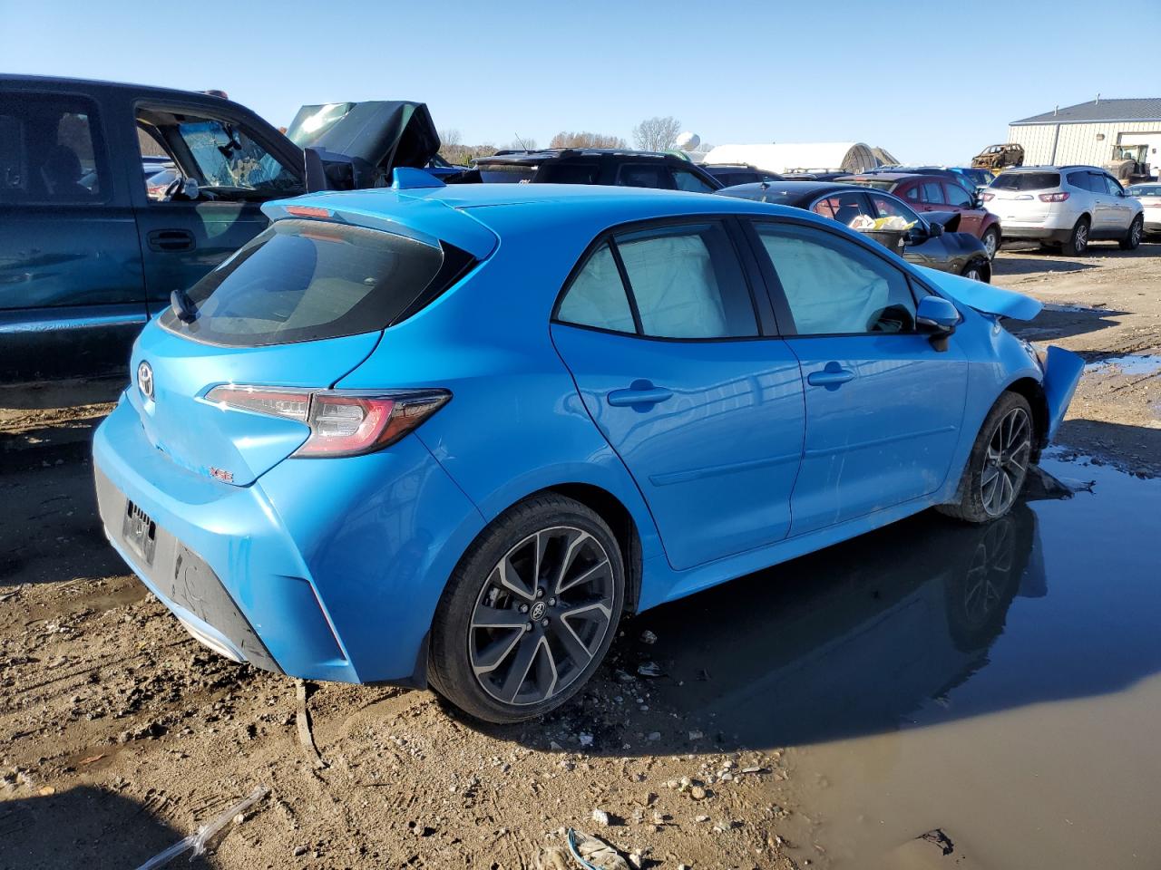 Изображение 3 2022 TOYOTA COROLLA XSE 2022 с VIN JTNA4MBE3N3168418