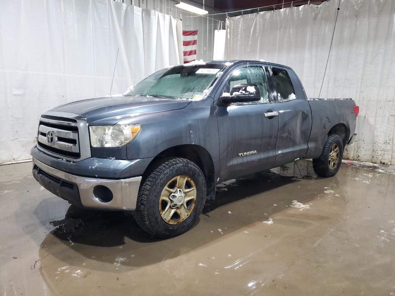 Obraz 2010 TOYOTA TUNDRA DOUBLE CAB SR5 2010