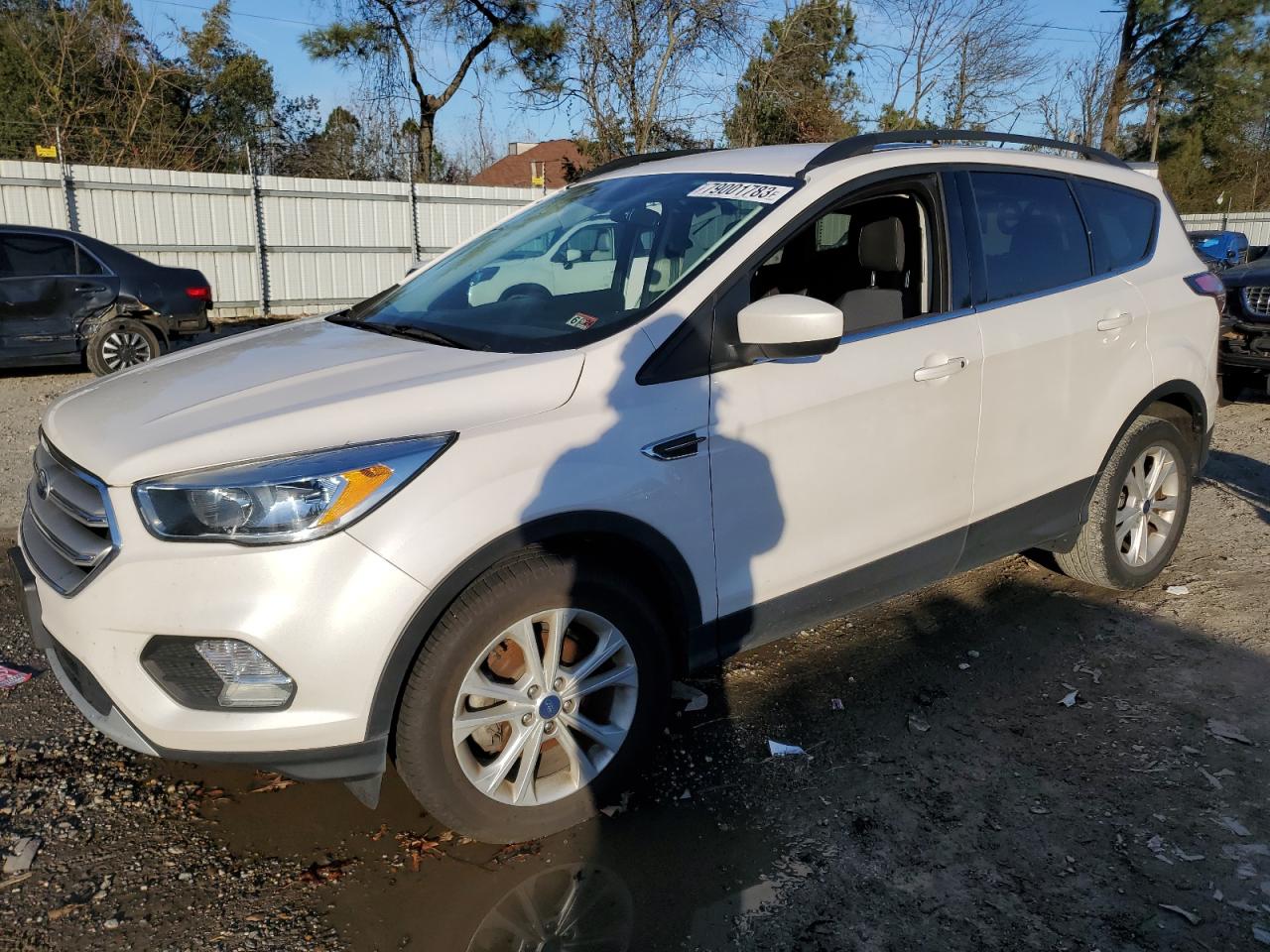 Image 1 of 2018 FORD ESCAPE SE 2018 with VIN 1FMCU0GD1JUB98376