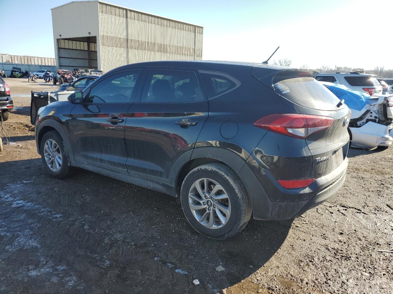Image 2 of 2018 HYUNDAI TUCSON SE 2018 with VIN KM8J23A41JU808249