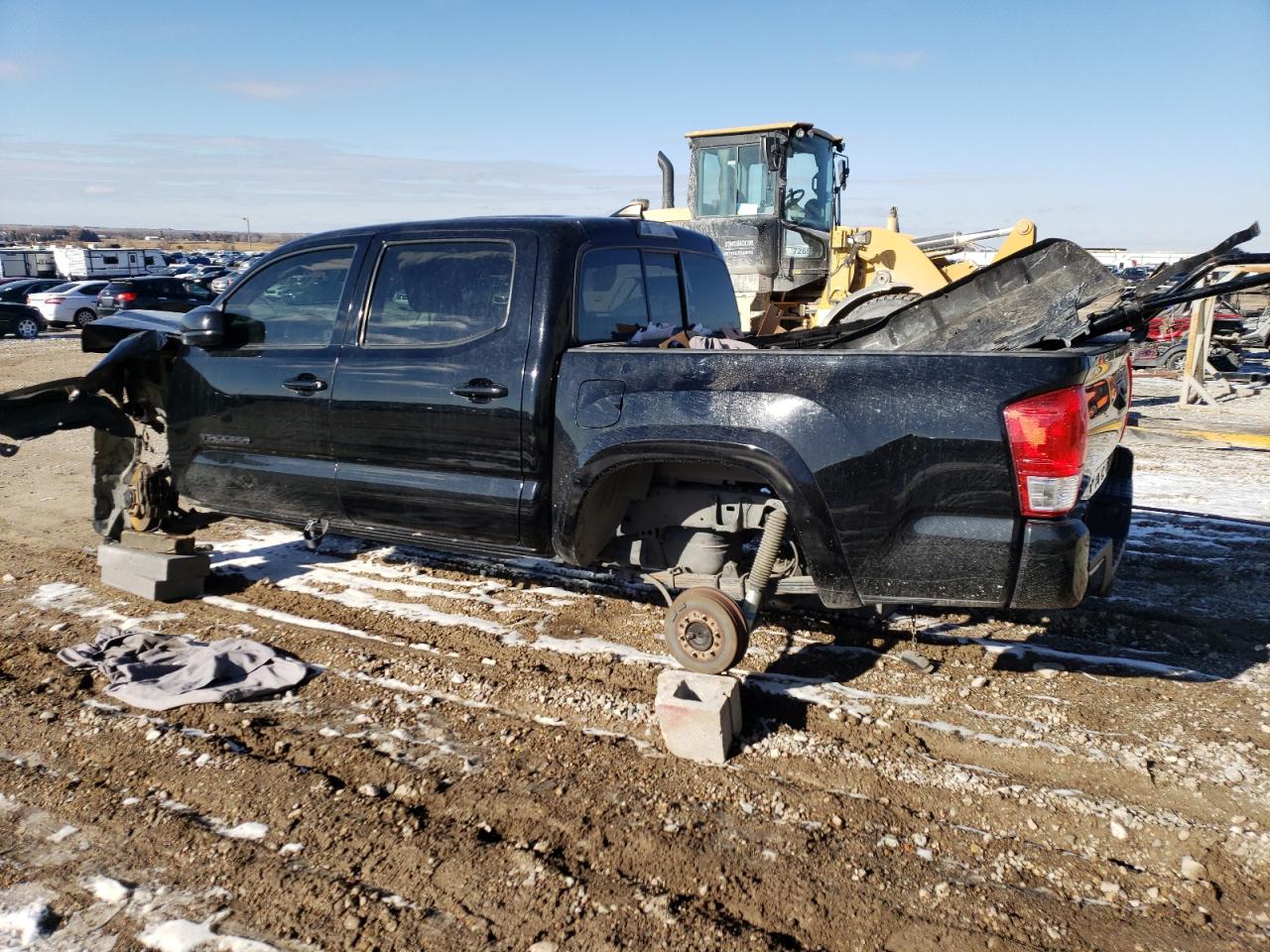 Изображение 2 2016 TOYOTA TACOMA DOUBLE CAB 2016 с VIN 3TMCZ5AN9GM019468
