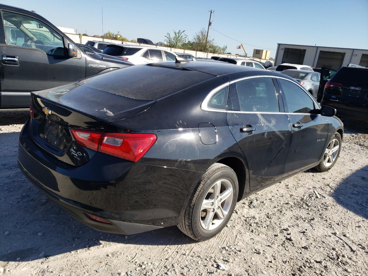 Изображение 3 2019 CHEVROLET MALIBU LS 2019 с VIN 1G1ZB5ST2KF187966
