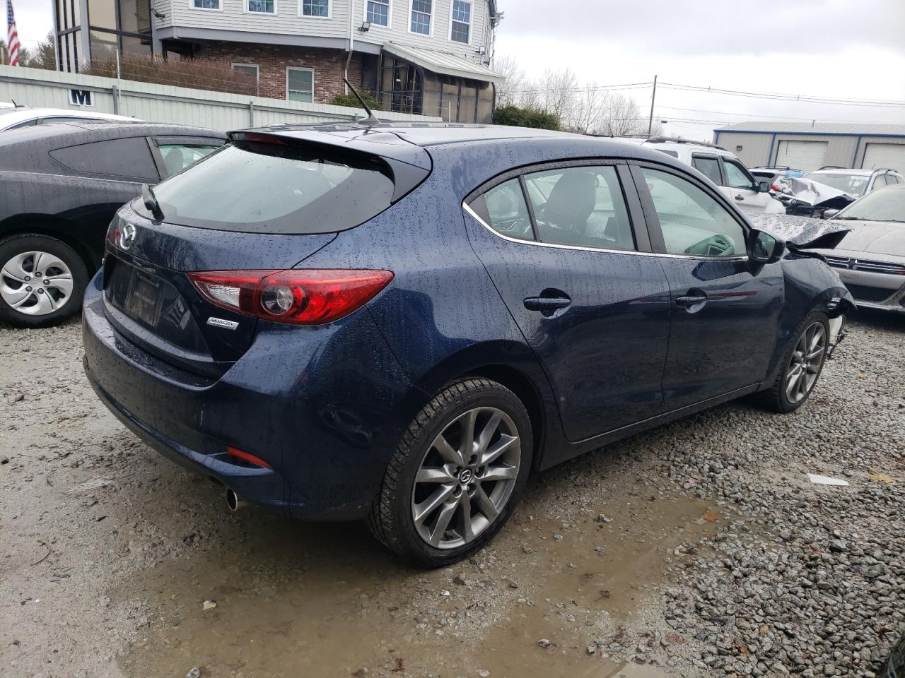 Image 3 of 2018 MAZDA 3 TOURING 2018 with VIN 3MZBN1L39JM242366