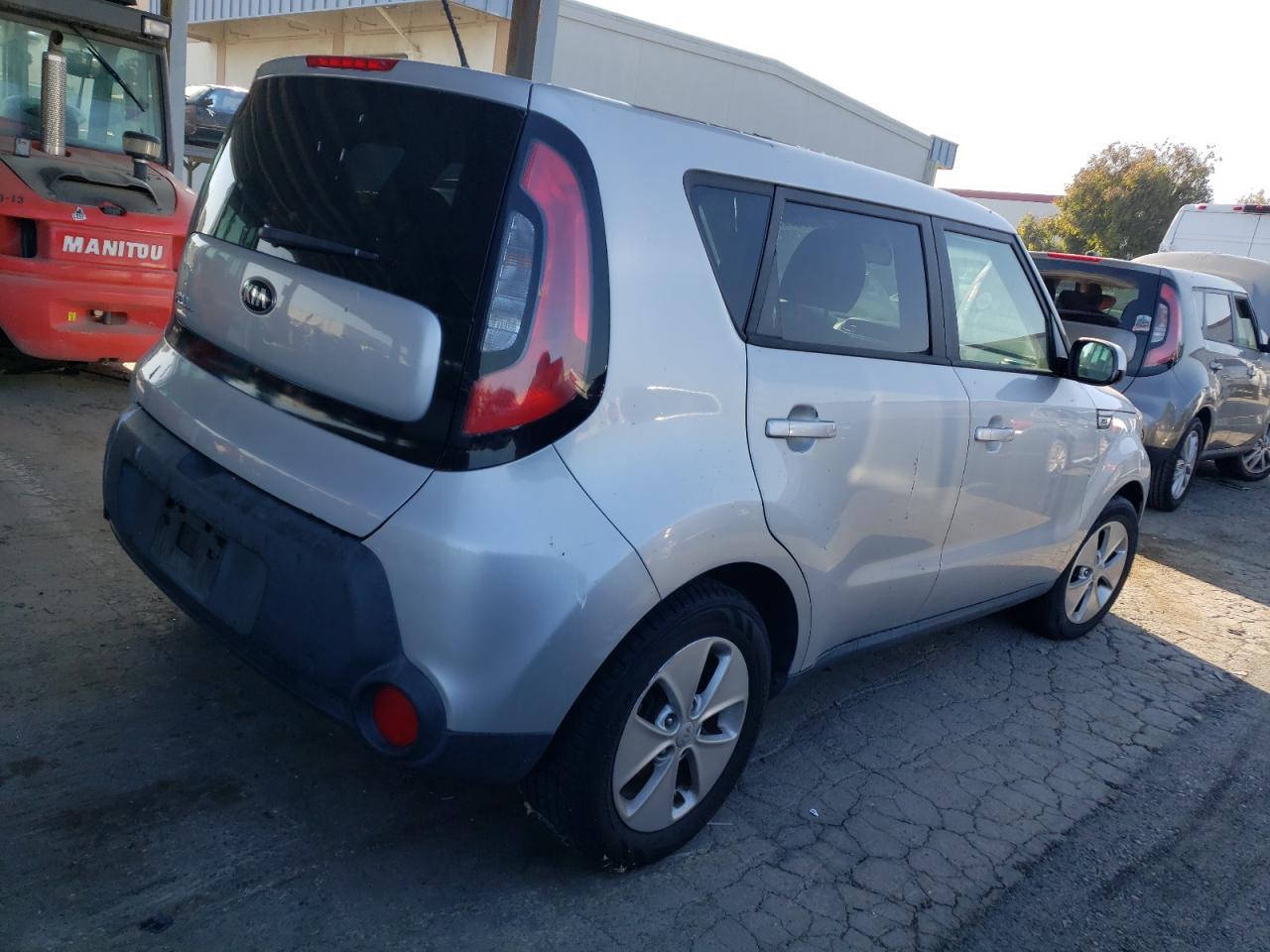Изображение 3 2015 KIA SOUL  2015 с VIN KNDJN2A26F7775629