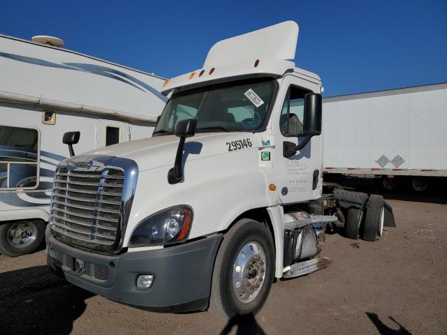 Image 2 of 2013 FREIGHTLINER CASCADIA 125  2013 with VIN 1FUBGDDV1DLFA9950