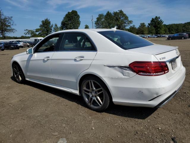 Obraz 2 z 2014 MERCEDES-BENZ E 350 4MATIC 2014 z VIN WDDHF8JB4EB031317