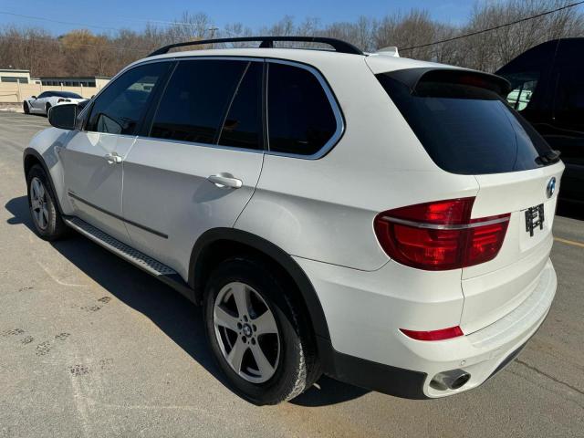 Obraz 2 z 2013 BMW X5 XDRIVE35D 2013 z VIN 5UXZW0C5XD0B96050