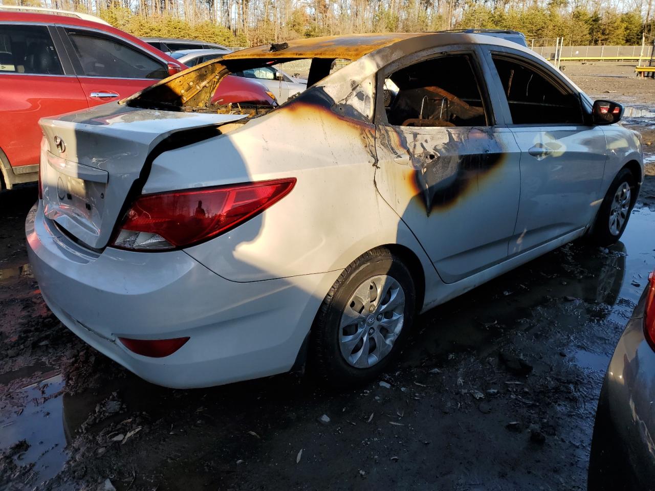 Image 3 of 2016 HYUNDAI ACCENT SE 2016 with VIN KMHCT4AE1GU078467