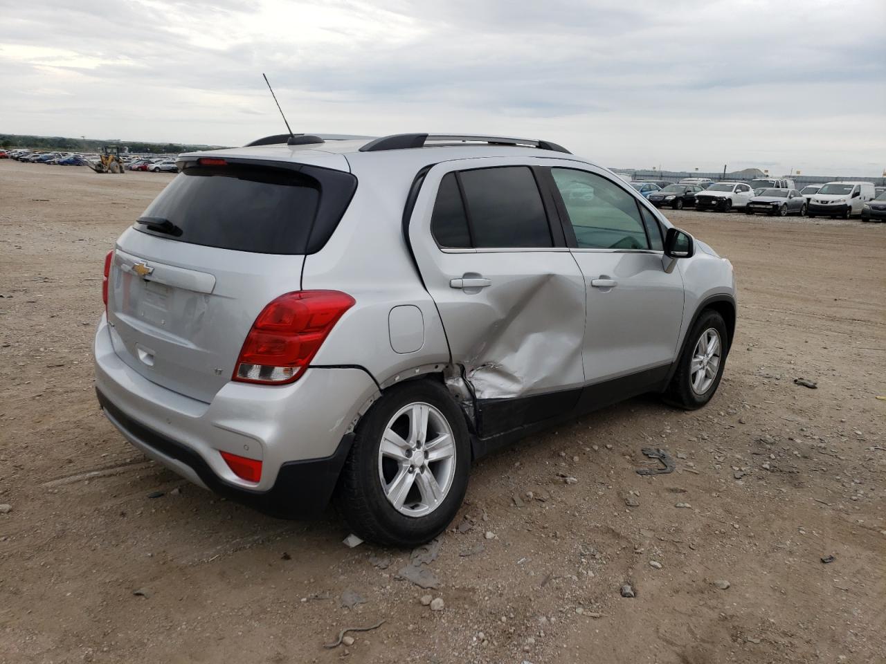 Obraz 3 z 2017 CHEVROLET TRAX 1LT 2017 z VIN 3GNCJLSBXHL274709
