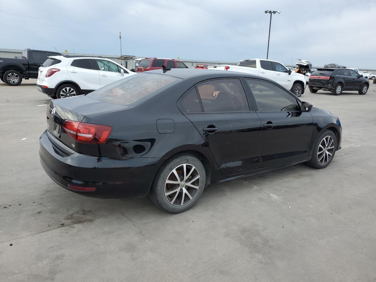 Image 3 of 2016 VOLKSWAGEN JETTA SE 2016 with VIN 3VWB67AJ5GM286066