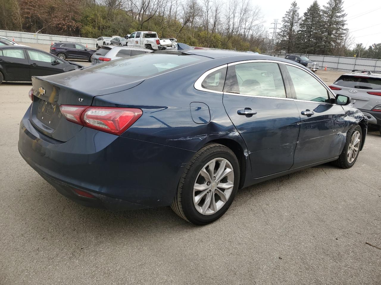 Изображение 3 2021 CHEVROLET MALIBU LT 2021 с VIN 1G1ZD5ST6MF003738