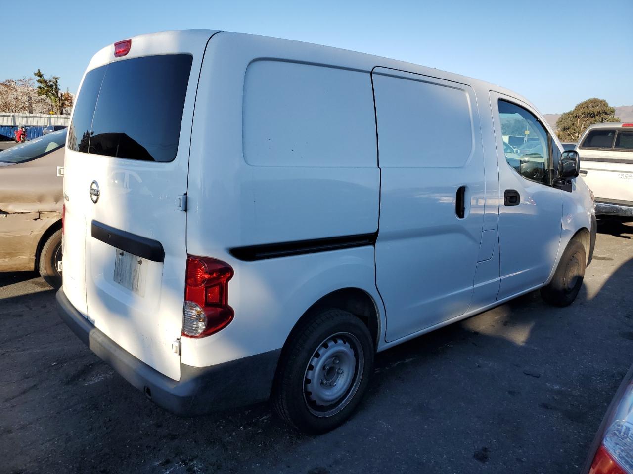 Image 3 of 2015 NISSAN NV200 2.5S 2015 with VIN 3N6CM0KN6FK728057