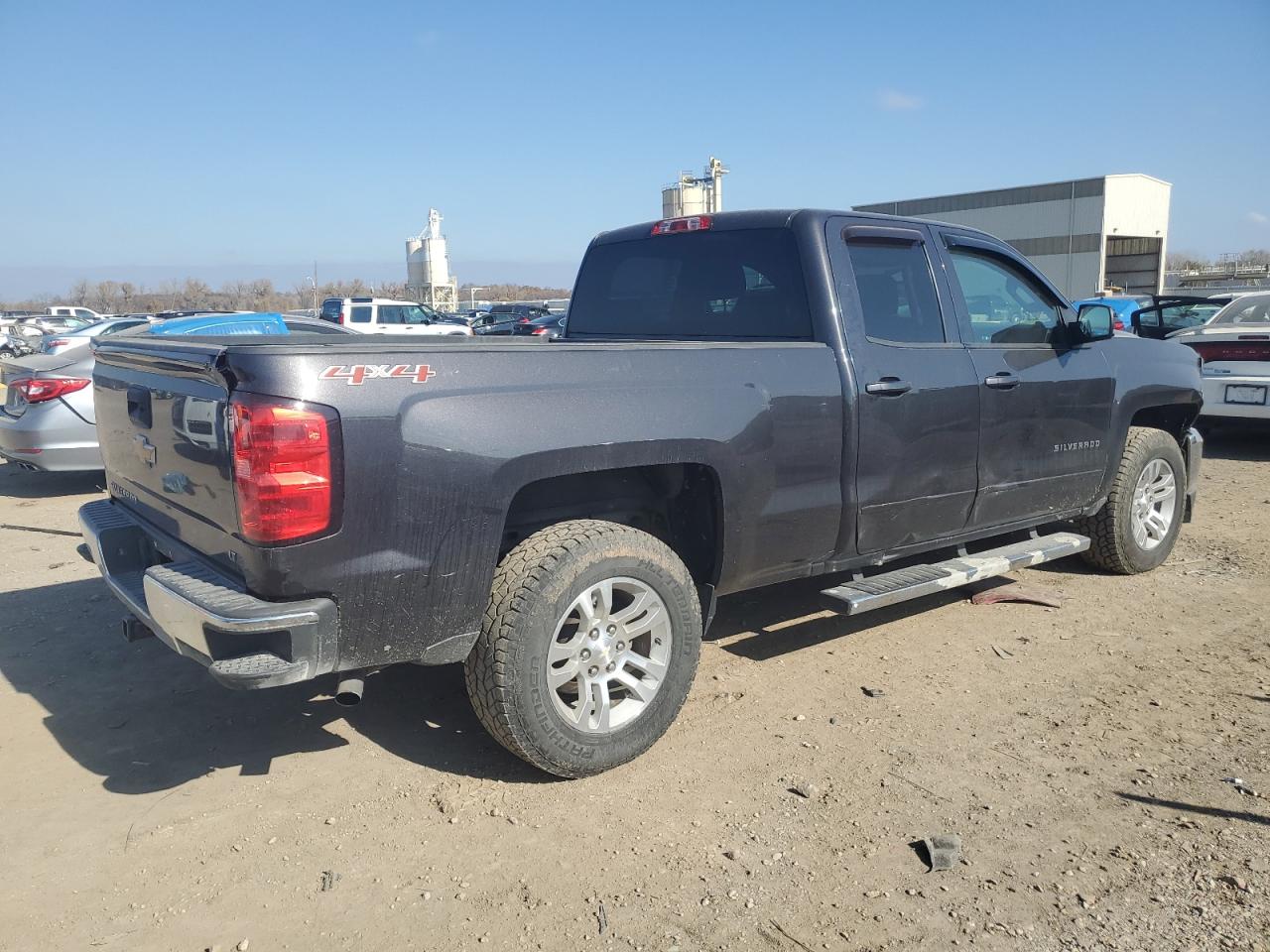 Изображение 3 2016 CHEVROLET SILVERADO K1500 LT 2016 с VIN 1GCVKREC2GZ267346
