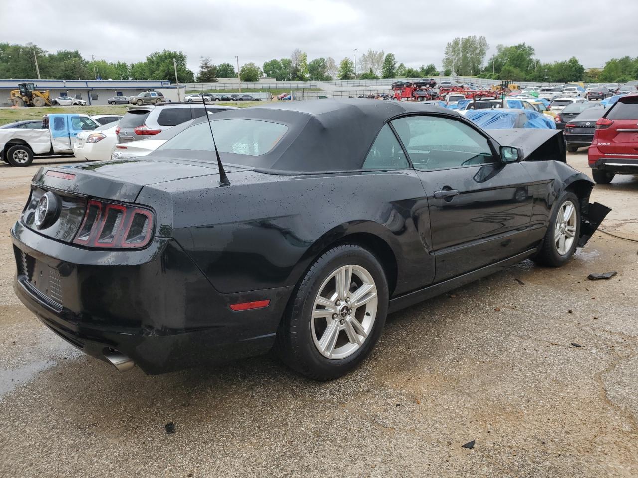 Image 3 of 2014 FORD MUSTANG  2014 with VIN 1ZVBP8EMXE5300084