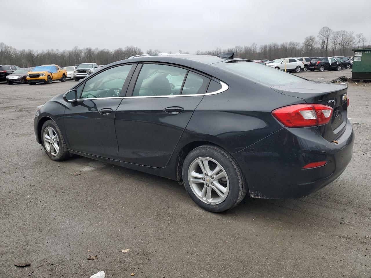 Obraz 2 z 2018 CHEVROLET CRUZE LT 2018 z VIN 1G1BE5SM4J7171164