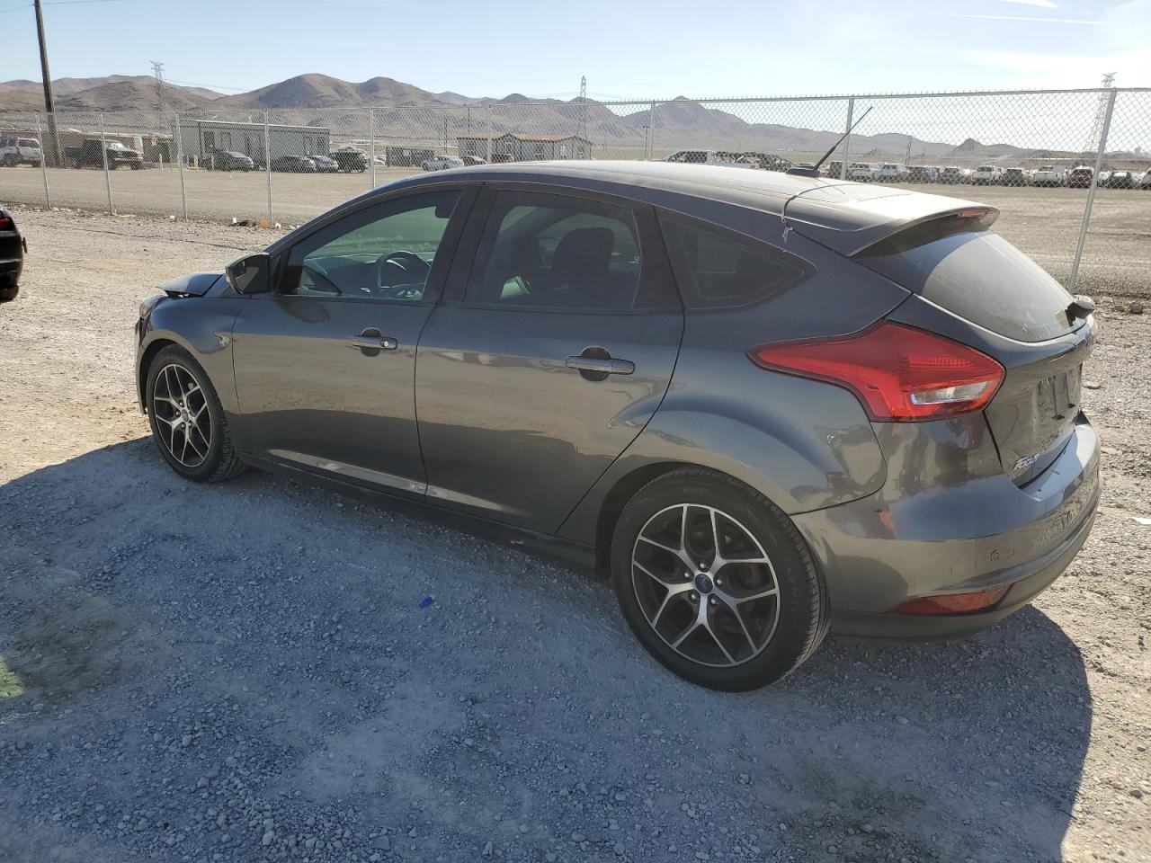 Изображение 2 2017 FORD FOCUS SEL 2017 с VIN 1FADP3M27HL245808