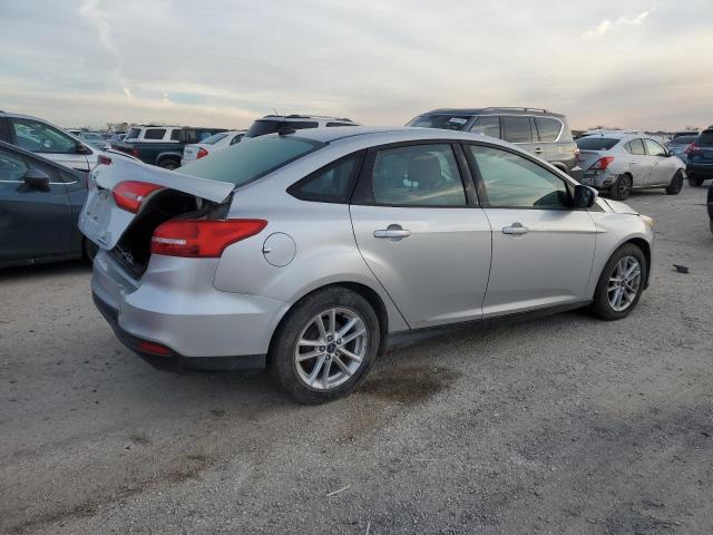 Image 3 of 2016 FORD FOCUS SE 2016 with VIN 1FADP3F22GL336609