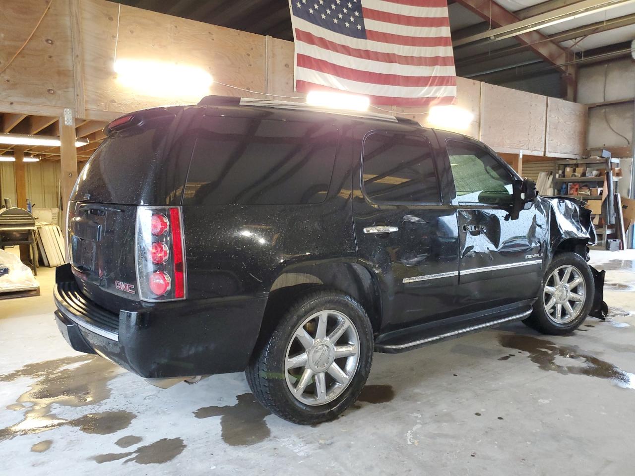 Image 3 of 2013 GMC YUKON DENALI 2013 with VIN 1GKS1EEF7DR319272