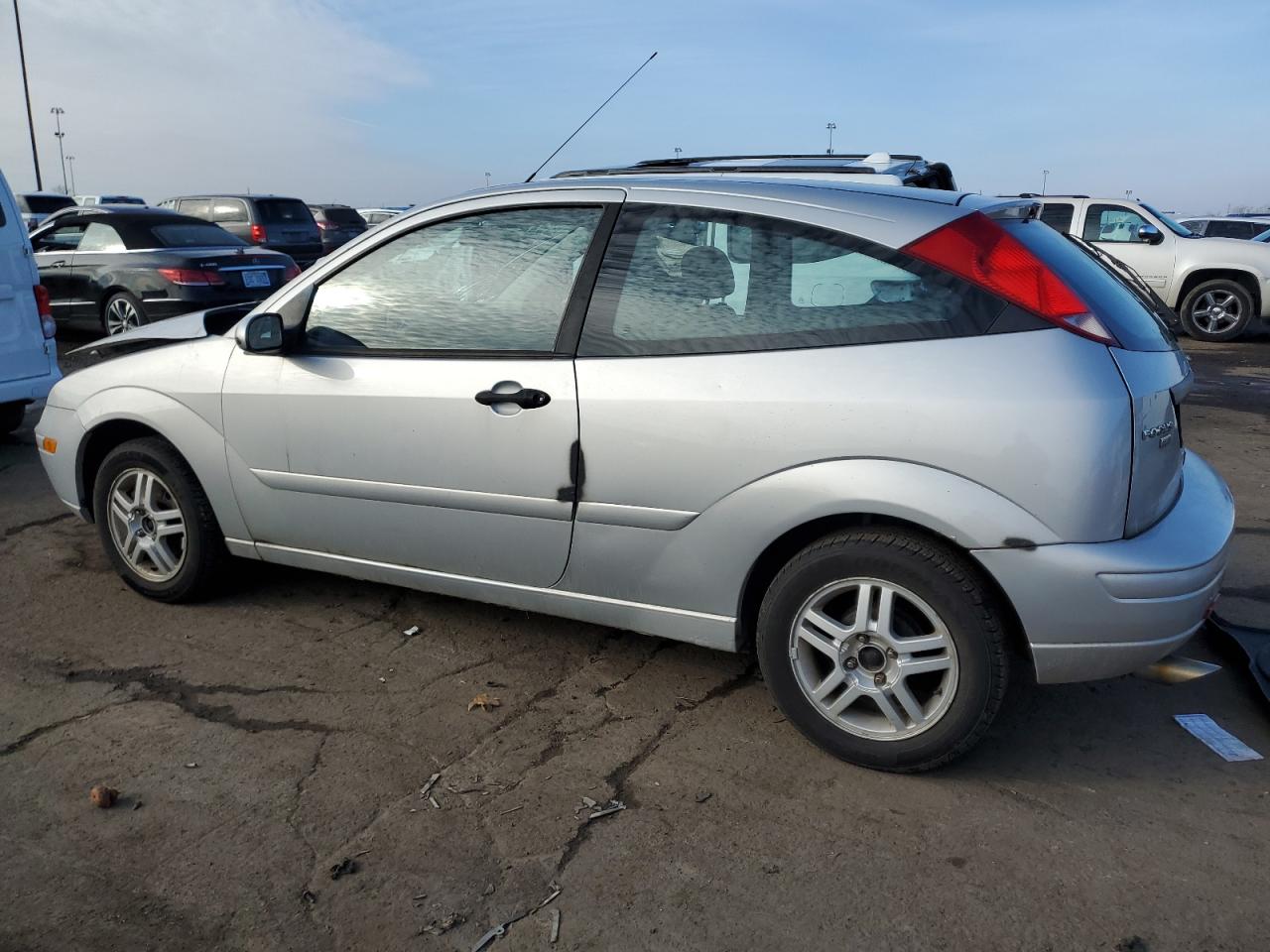 Изображение 2 2005 FORD FOCUS ZX3 2005 с VIN 3FAFP31N45R113660