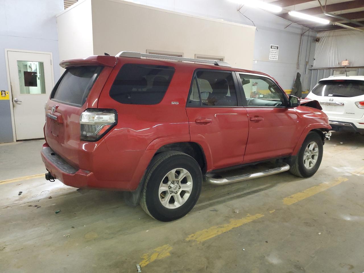 Image 3 of 2015 TOYOTA 4RUNNER SR5 2015 with VIN JTEZU5JR1F5088098