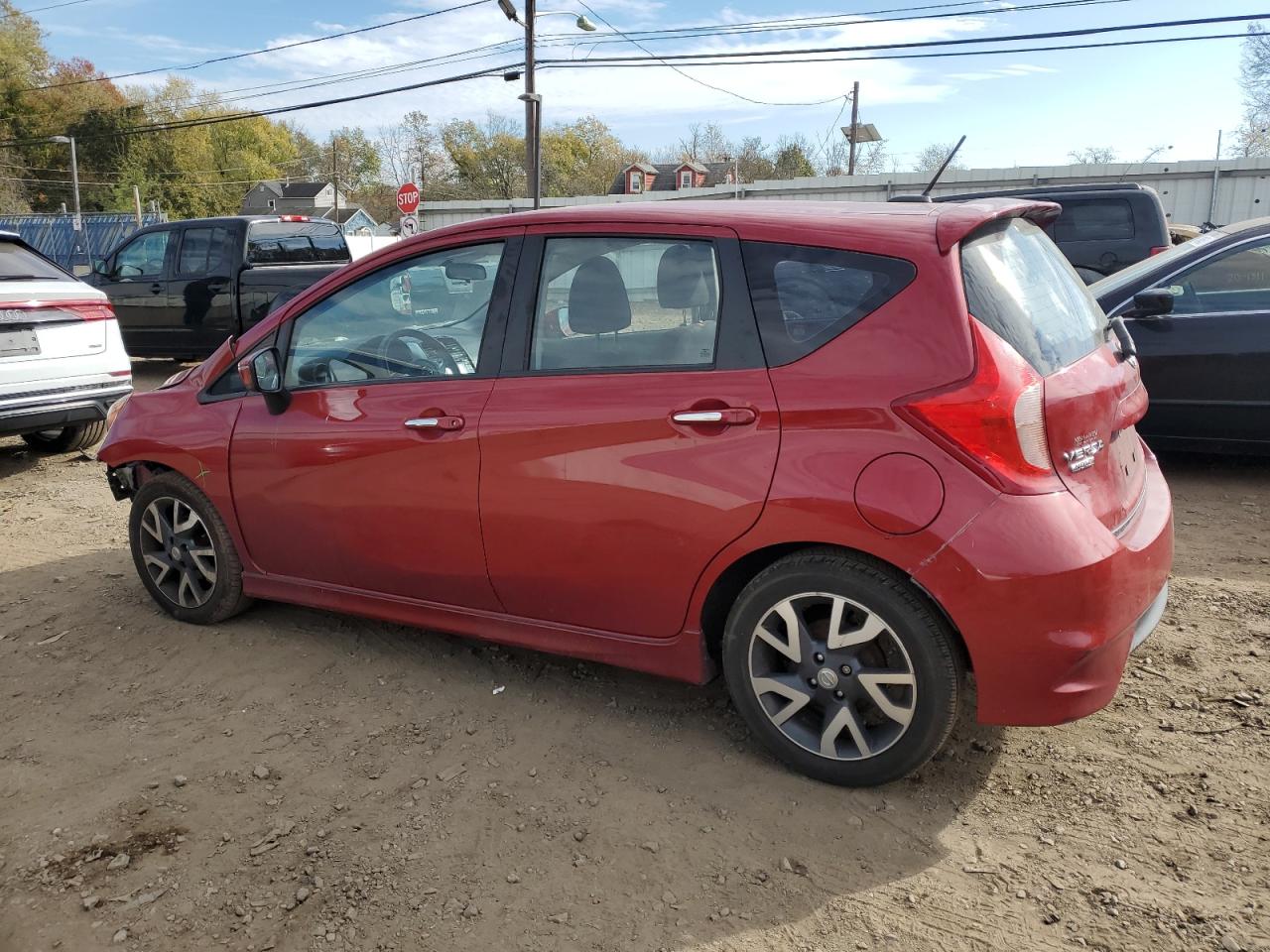 Obraz 2 z 2015 NISSAN VERSA NOTE S 2015 z VIN 3N1CE2CP3FL366827