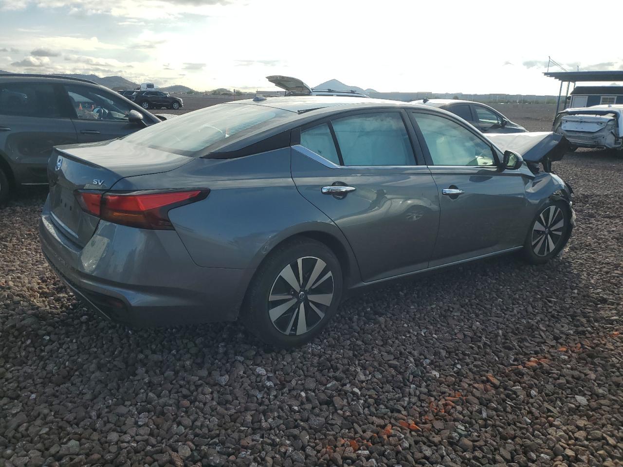 Изображение 3 2021 NISSAN ALTIMA SV 2021 с VIN 1N4BL4DV1MN338874