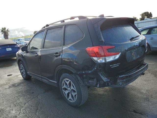 Image 2 of 2019 SUBARU FORESTER PREMIUM 2019 with VIN JF2SKAEC9KH526354