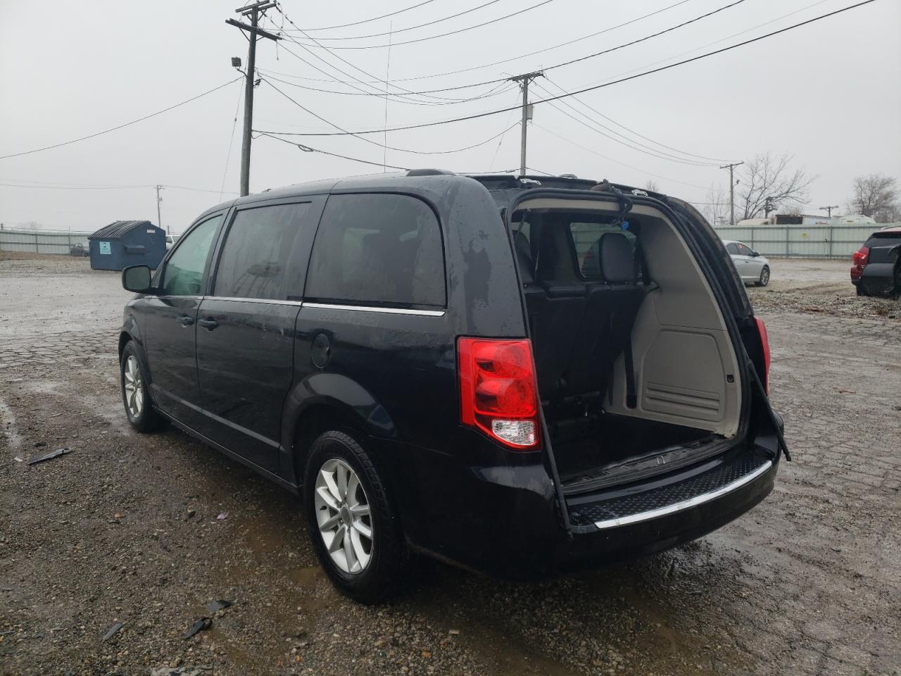 Изображение 2 2020 DODGE GRAND CARAVAN SXT 2020 с VIN 2C4RDGCG3LR194899