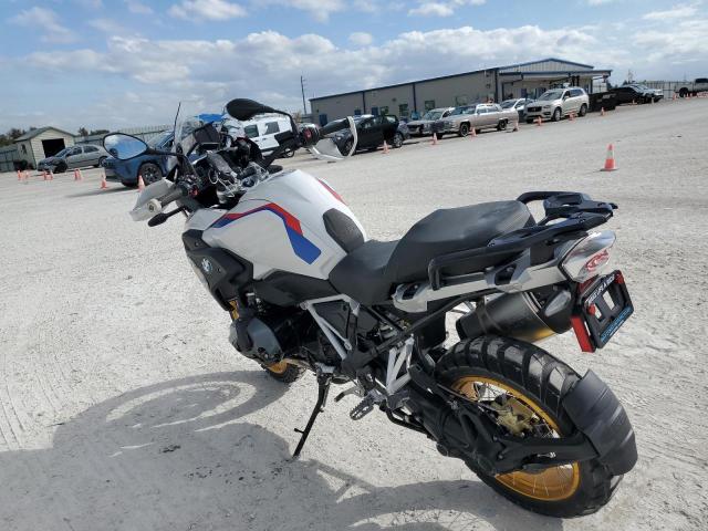 Obraz 3 z 2023 BMW R 1250 GS 2023 z VIN WB10M0308P6G32493