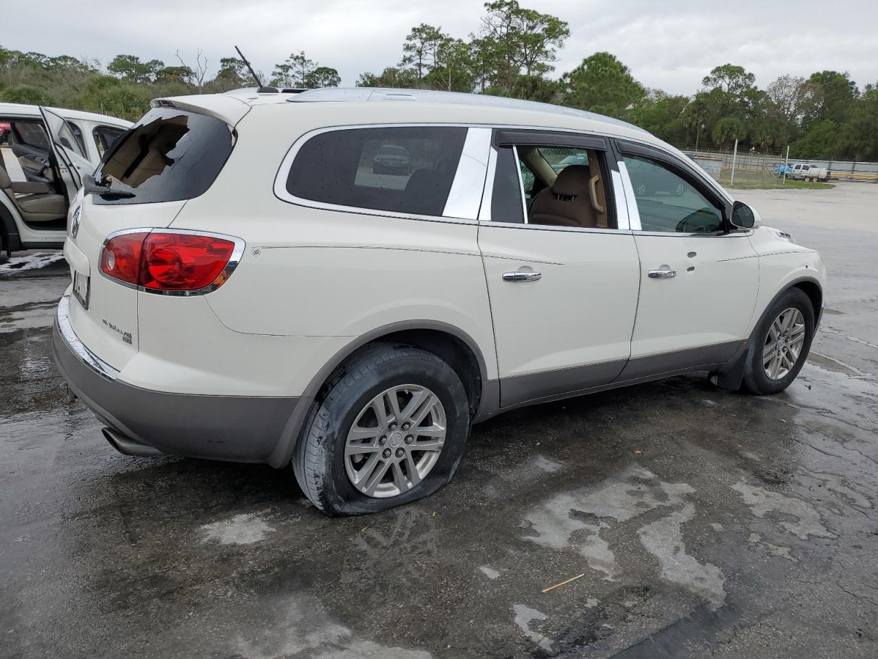 Image 3 of 2008 BUICK ENCLAVE CX 2008 with VIN 5GAER13768J122444