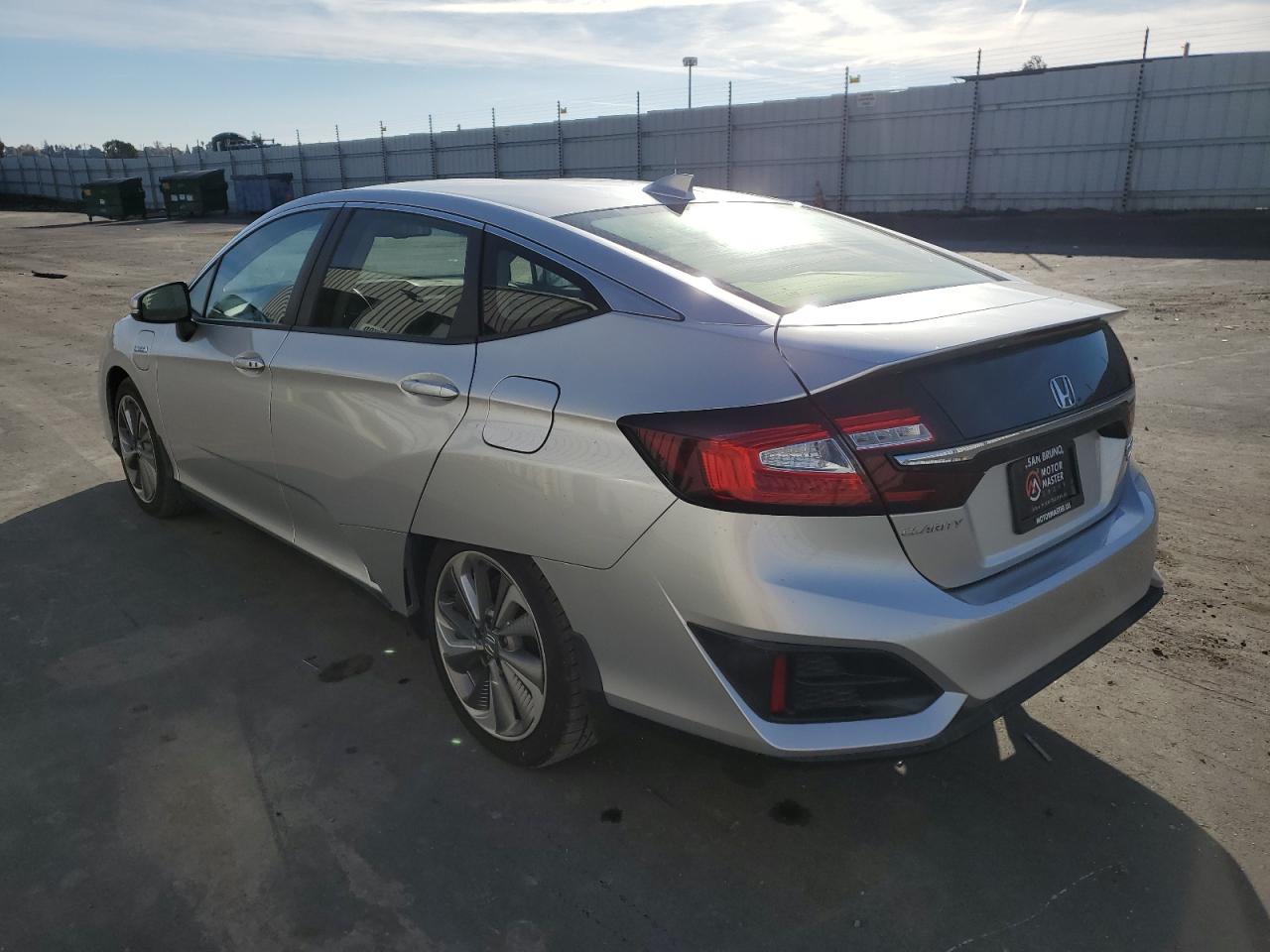 Изображение 2 2018 HONDA CLARITY TOURING 2018 с VIN JHMZC5F31JC004456