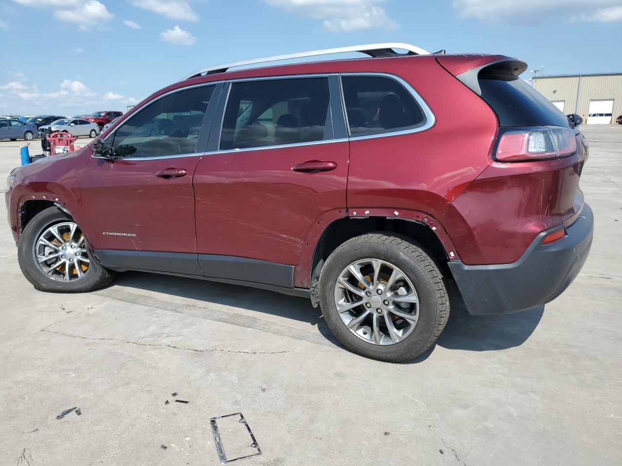 Image 2 of 2020 JEEP CHEROKEE LATITUDE PLUS 2020 with VIN 1C4PJLLB2LD511684