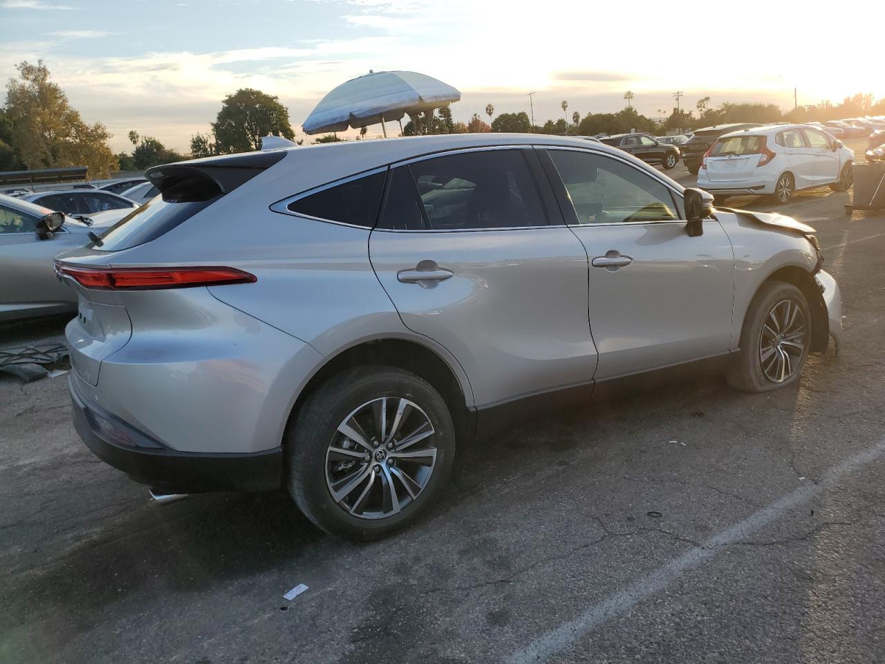 Obraz 3 z 2021 TOYOTA VENZA LE 2021 z VIN JTEAAAAH0MJ086014