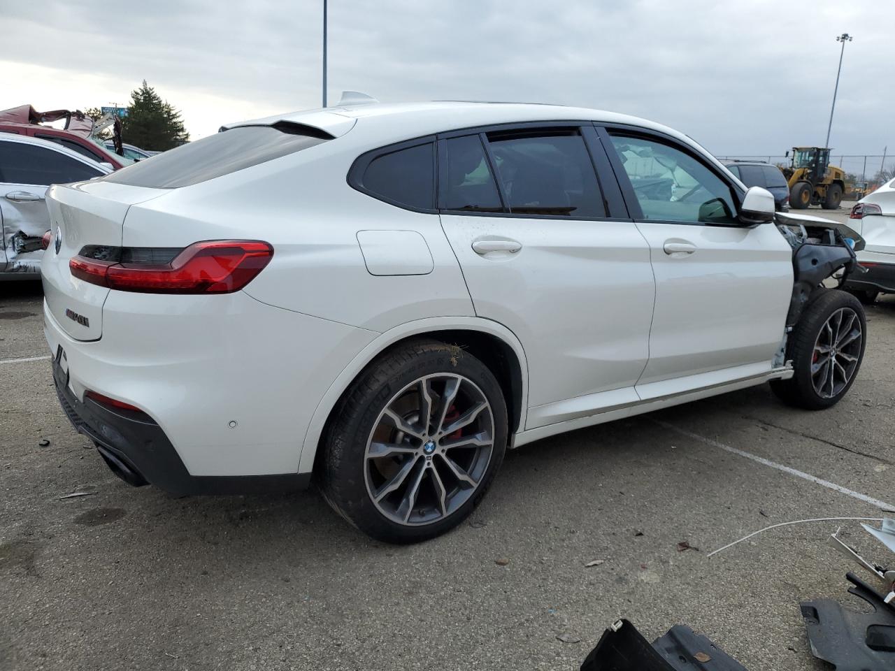 Obraz 3 z 2021 BMW X4 XDRIVEM40I 2021 z VIN 5UX2V5C0XM9G46183