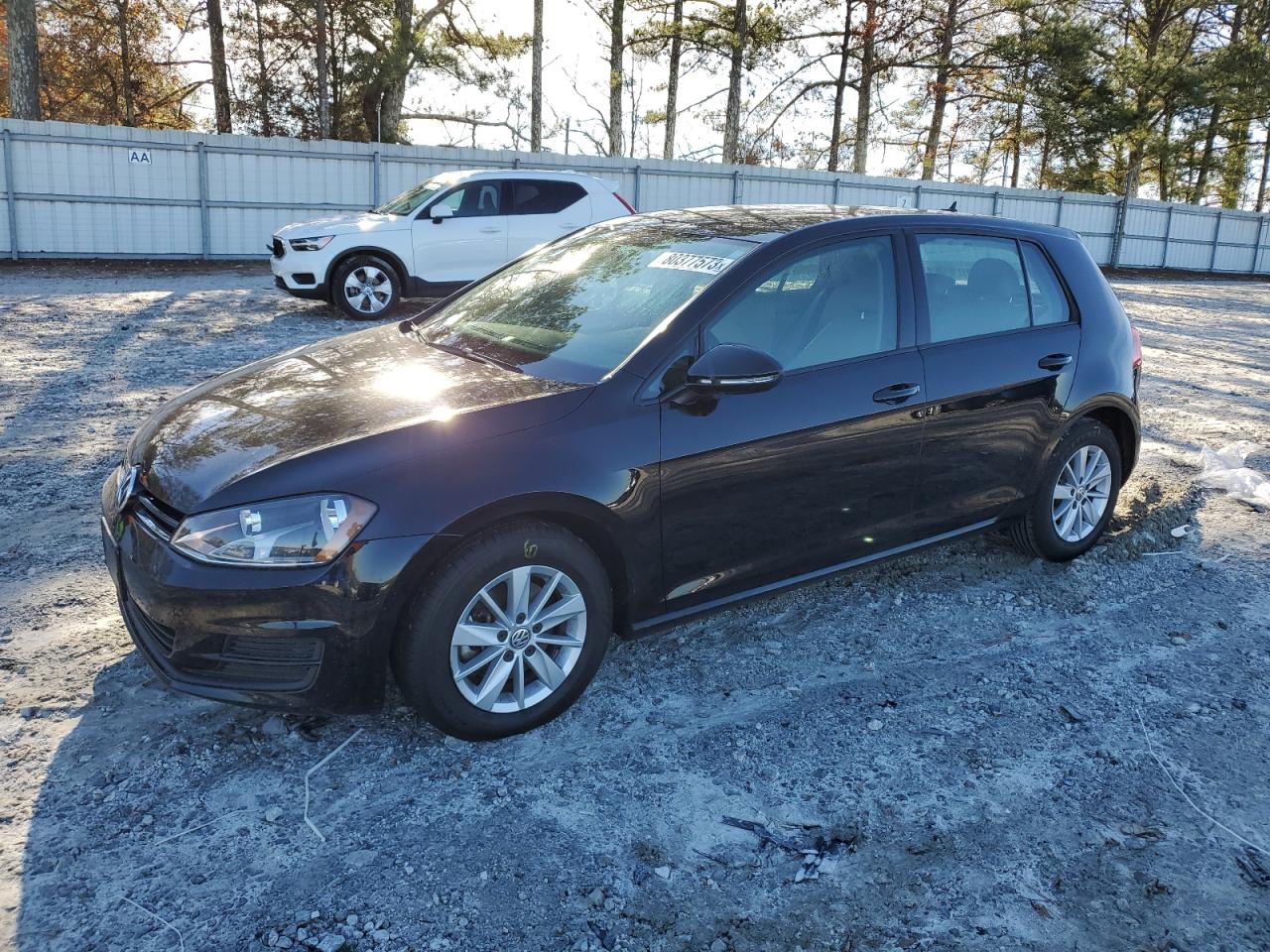2017 VOLKSWAGEN GOLF S 2017 image
