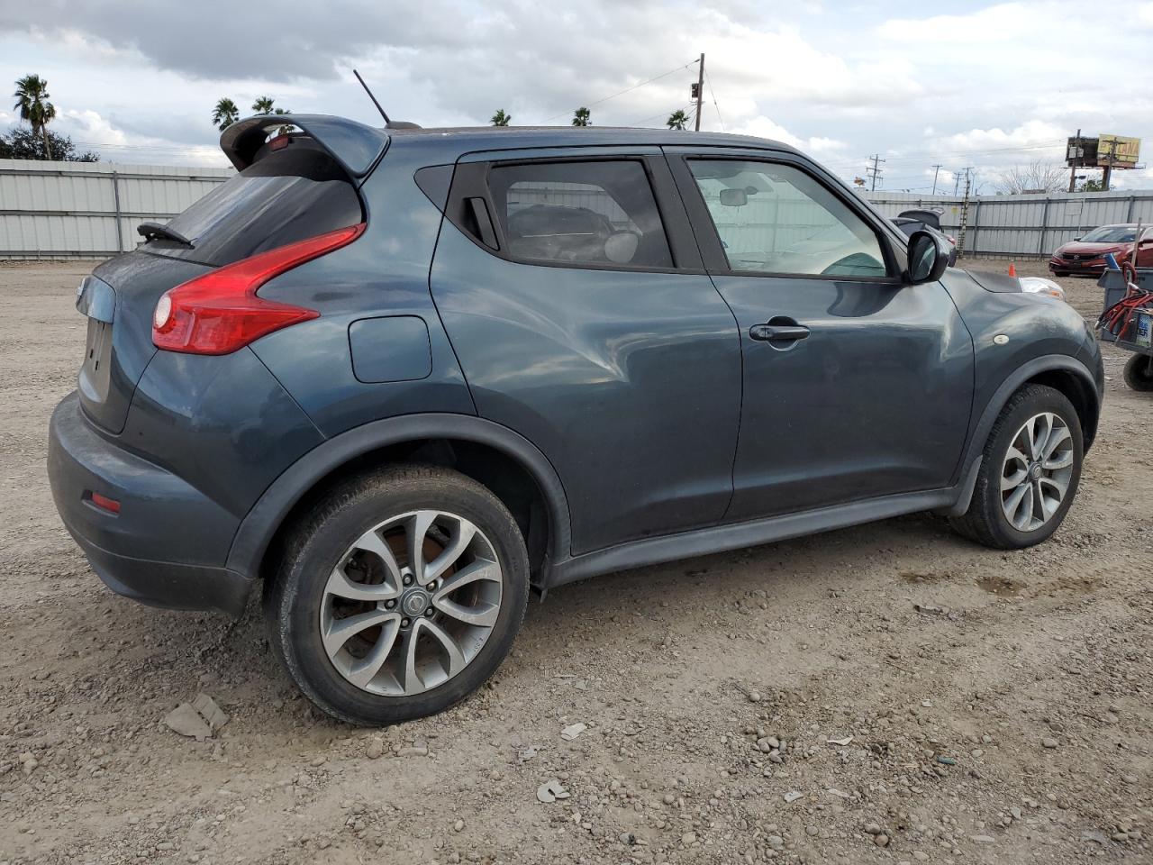 Obraz 3 z 2012 NISSAN JUKE S 2012 z VIN JN8AF5MRXCT118508