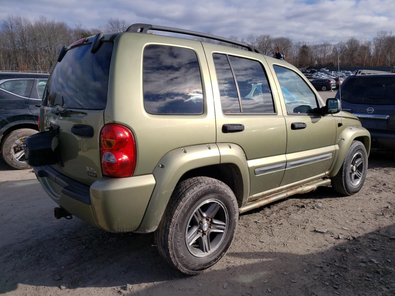 Image 3 of 2004 JEEP LIBERTY RENEGADE 2004 with VIN 1J4GL38K84W179740