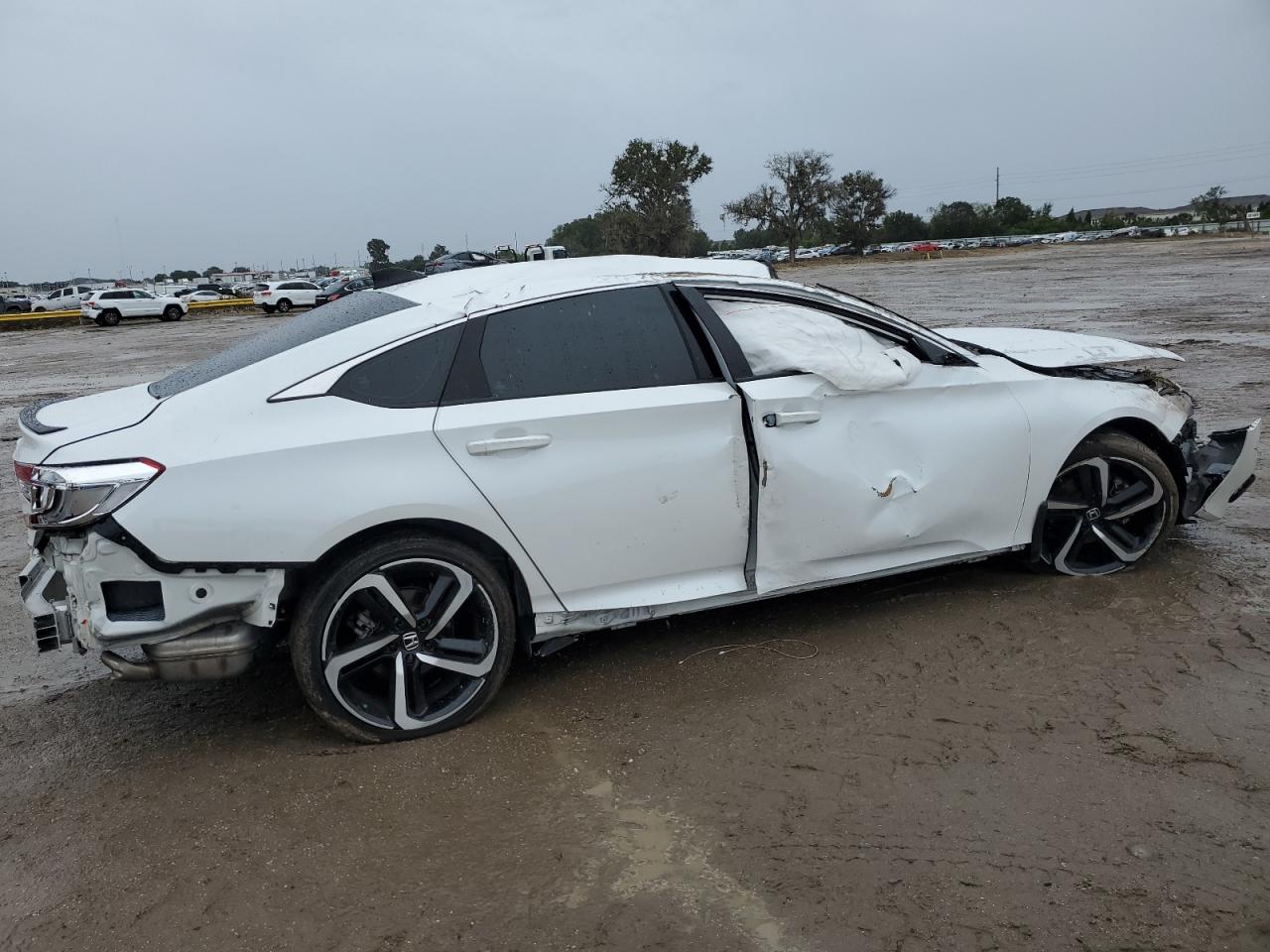 Image 3 of 2022 HONDA ACCORD SPORT 2022 with VIN 1HGCV1F36NA032721