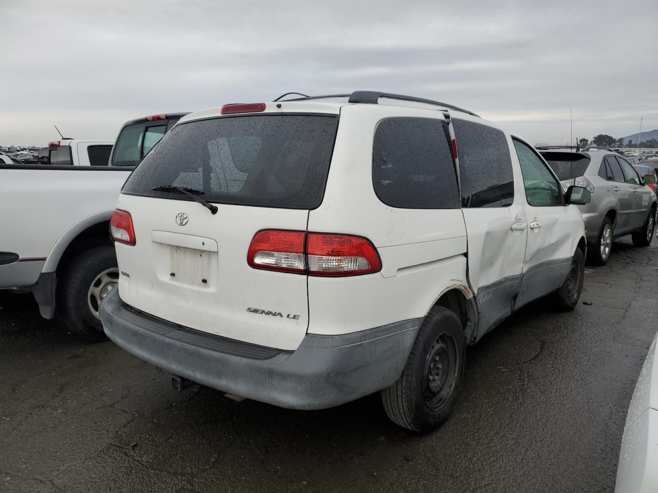 Изображение 3 2001 TOYOTA SIENNA LE 2001 с VIN 4T3ZF13C71U345864