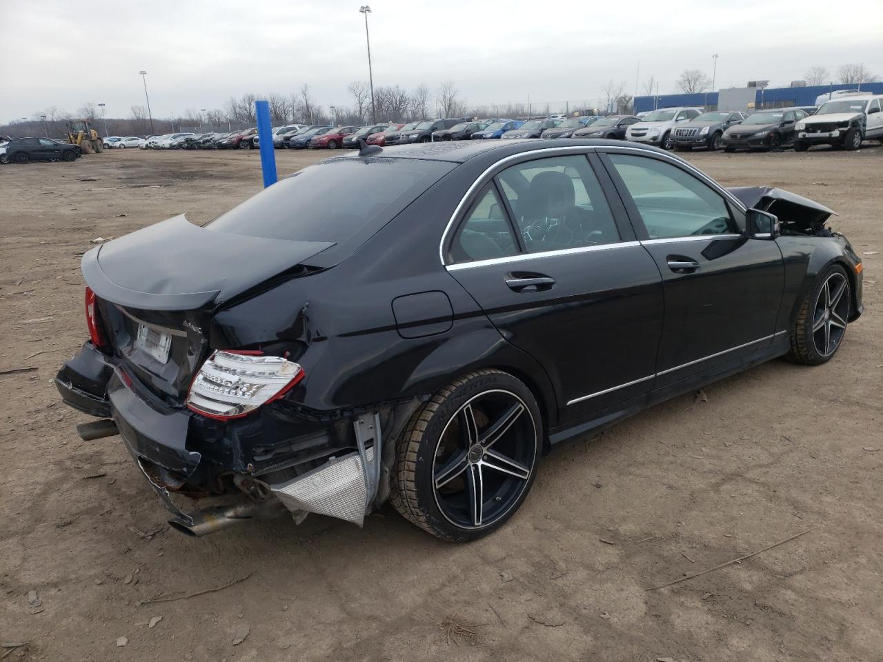 Image 3 of 2013 MERCEDES-BENZ C 300 4MATIC 2013 with VIN WDDGF8AB8DR288479