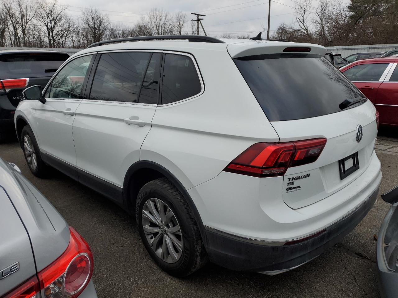 Image 2 of 2018 VOLKSWAGEN TIGUAN SE 2018 with VIN 3VV2B7AX5JM010465