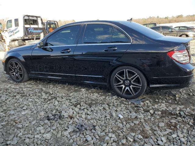 Obraz 2 z 2014 MERCEDES-BENZ C 250 2014 z VIN WDDGF4HBXEG233012
