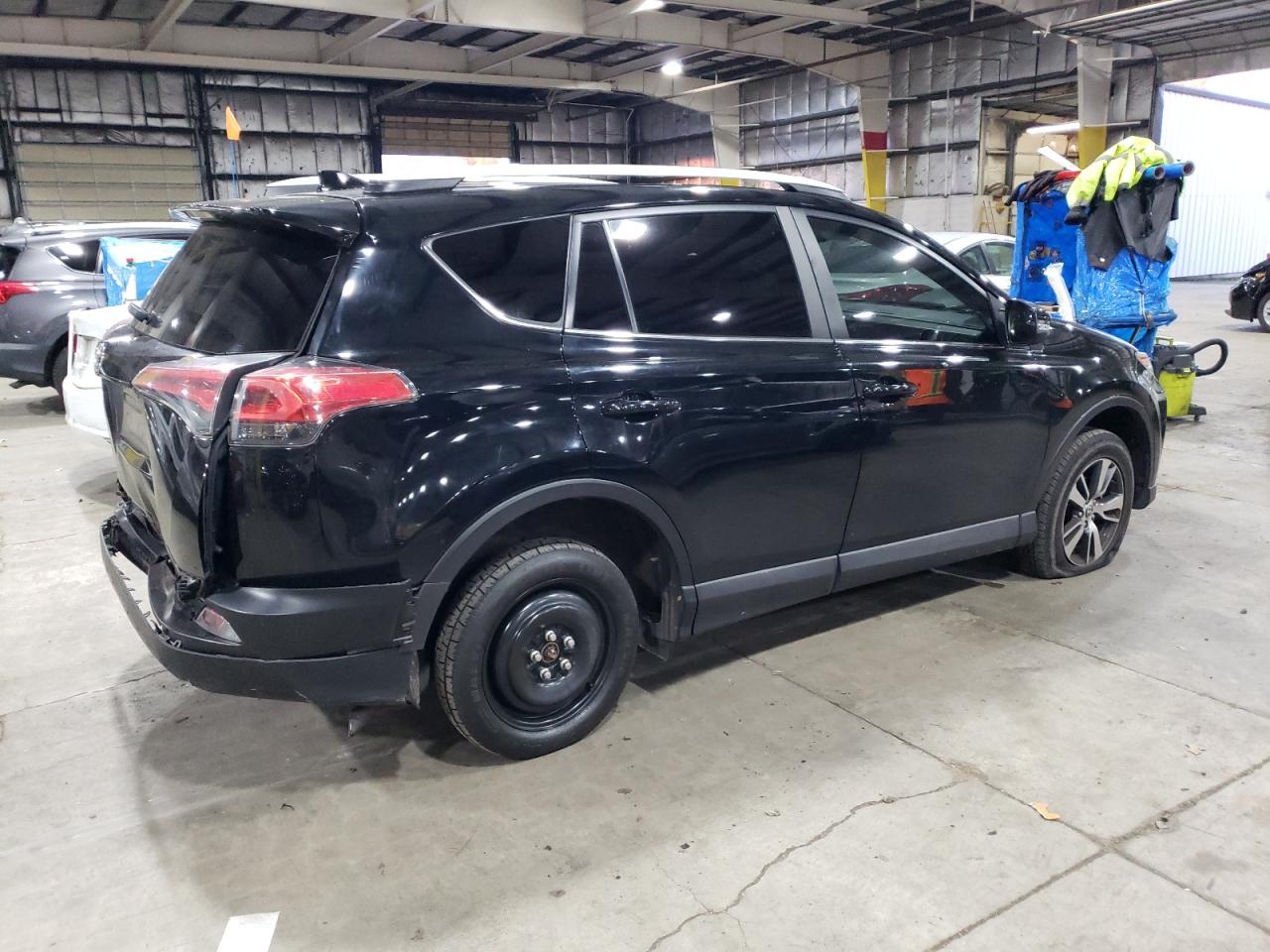 Изображение 3 2016 TOYOTA RAV4 XLE 2016 с VIN 2T3RFREV1GW487598