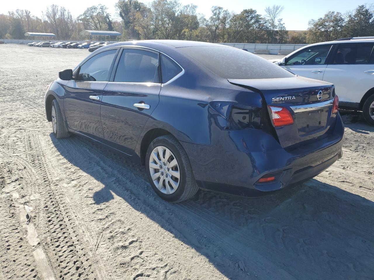 Obraz 2 z 2018 NISSAN SENTRA S 2018 z VIN 3N1AB7AP5JY335025