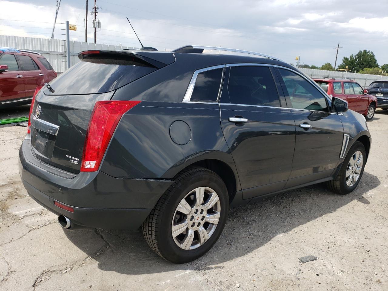 Image 3 of 2016 CADILLAC SRX LUXURY COLLECTION 2016 with VIN 3GYFNBE36GS509694