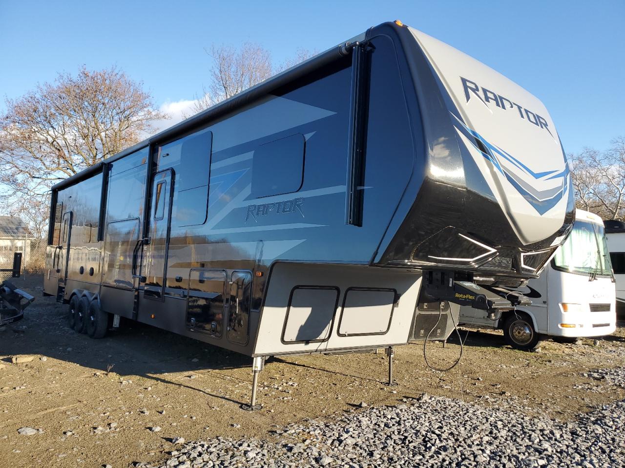 Изображение 2019 RAPT TOY HAULER 2019