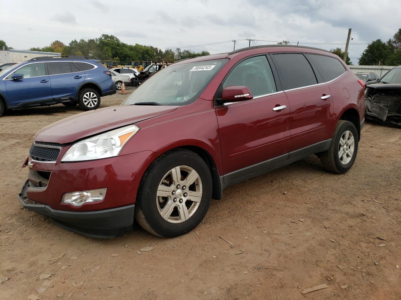 2011 CHEVROLET TRAVERSE LT 2011 image
